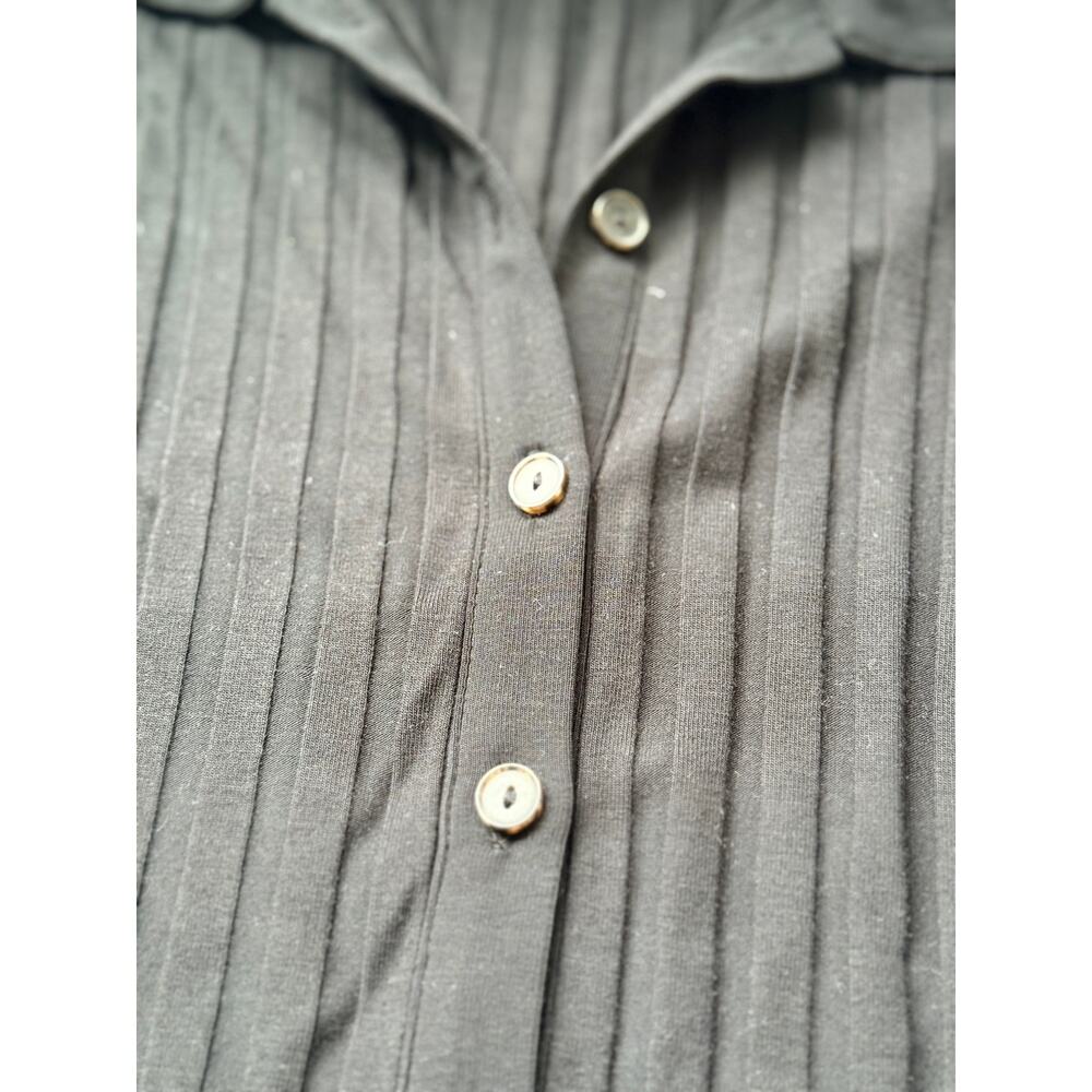 Vince Ribbed Collared Long-Sleeve Button-Front Top - Picture 6 of 7
